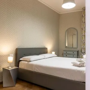 apt-ponte-vecchio-elegant.it-tuscanyhotel.com/
