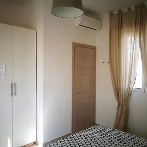 Simply House In Apartamento Bari